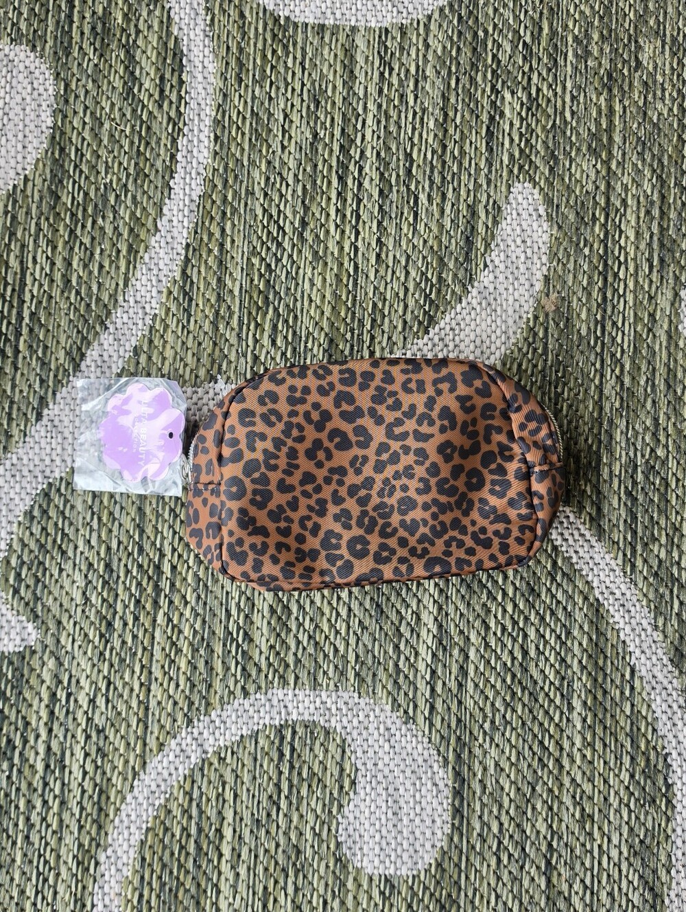Makeup Bag & Sample Bundle - Picture 6 of 7